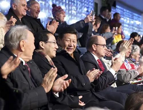 哪里可以学习到高级的篮球战术训练方法?_2